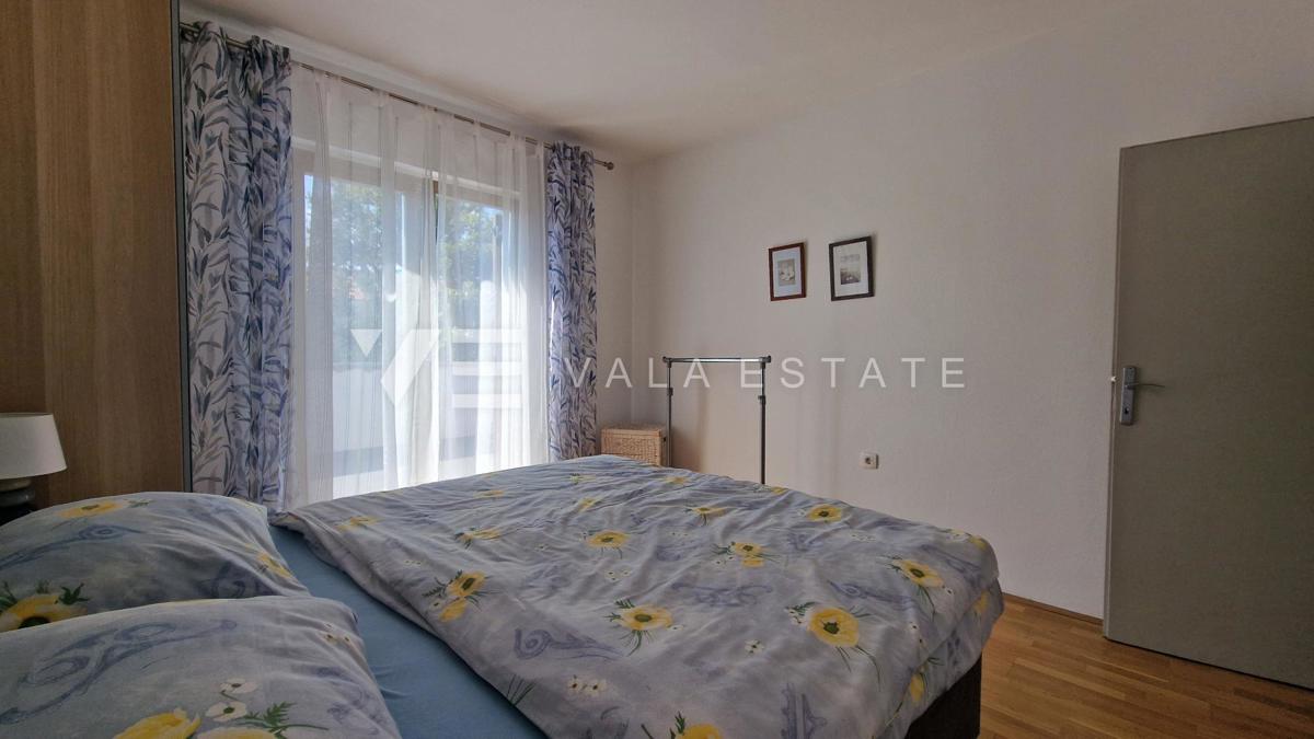 CASA INDIPENDENTE CON AMPIO GIARDINO VICINO AL MARE E AL CENTRO