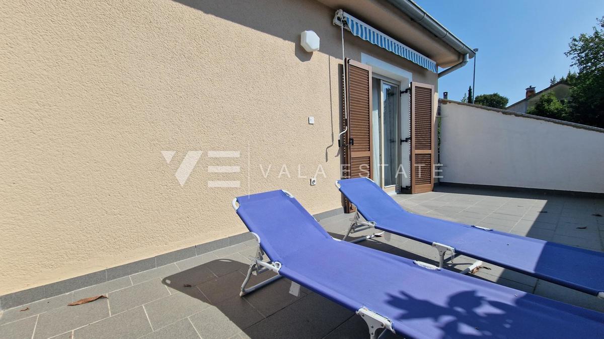 CASA INDIPENDENTE CON AMPIO GIARDINO VICINO AL MARE E AL CENTRO