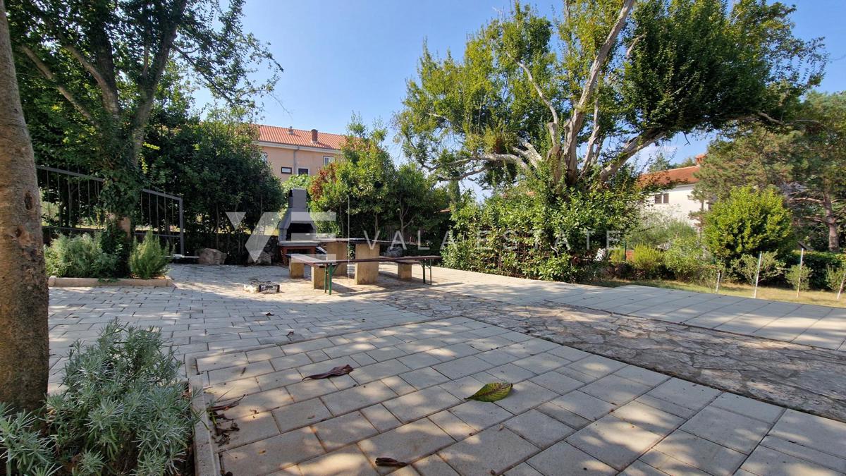 CASA INDIPENDENTE CON AMPIO GIARDINO VICINO AL MARE E AL CENTRO