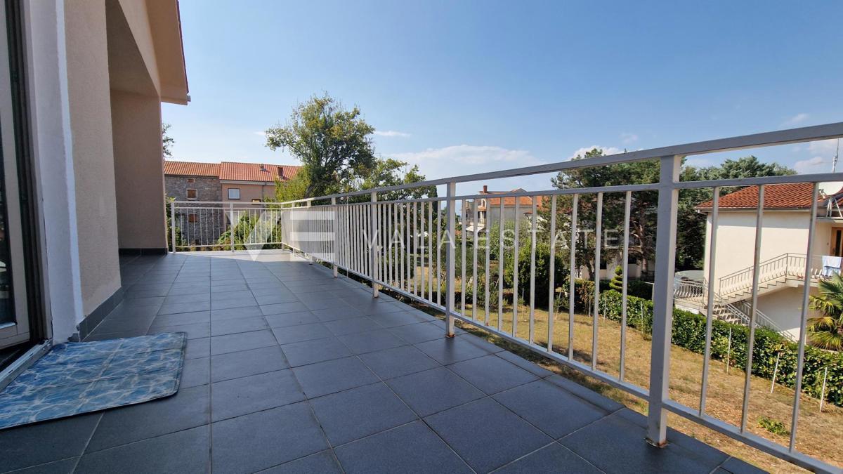 CASA INDIPENDENTE CON AMPIO GIARDINO VICINO AL MARE E AL CENTRO