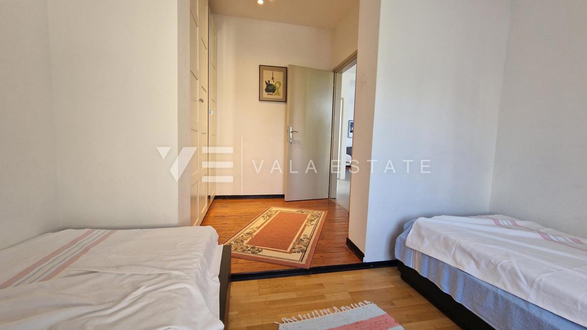 CASA INDIPENDENTE CON AMPIO GIARDINO VICINO AL MARE E AL CENTRO
