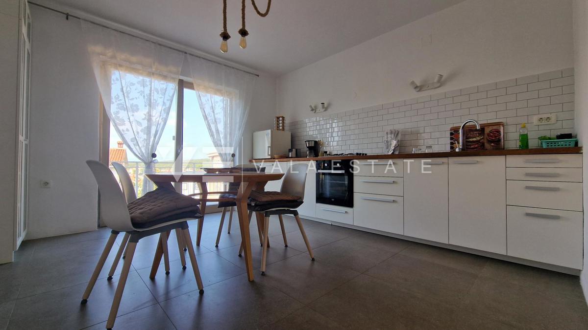 CASA INDIPENDENTE CON AMPIO GIARDINO VICINO AL MARE E AL CENTRO