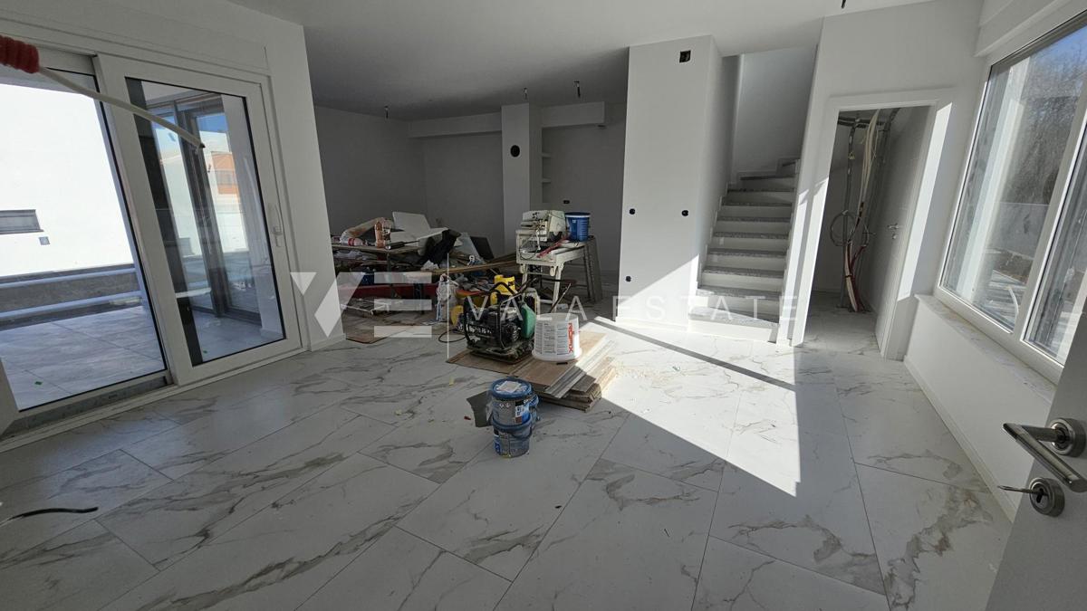 NUOVA CASA DOPPIA CON PISCINA E VISTA MARE