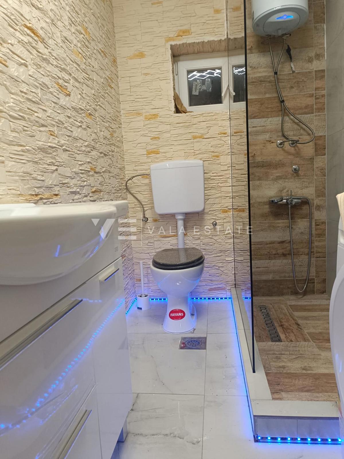 CASA INDIPENDENTE CON AMPIO GIARDINO VICINO AL MARE