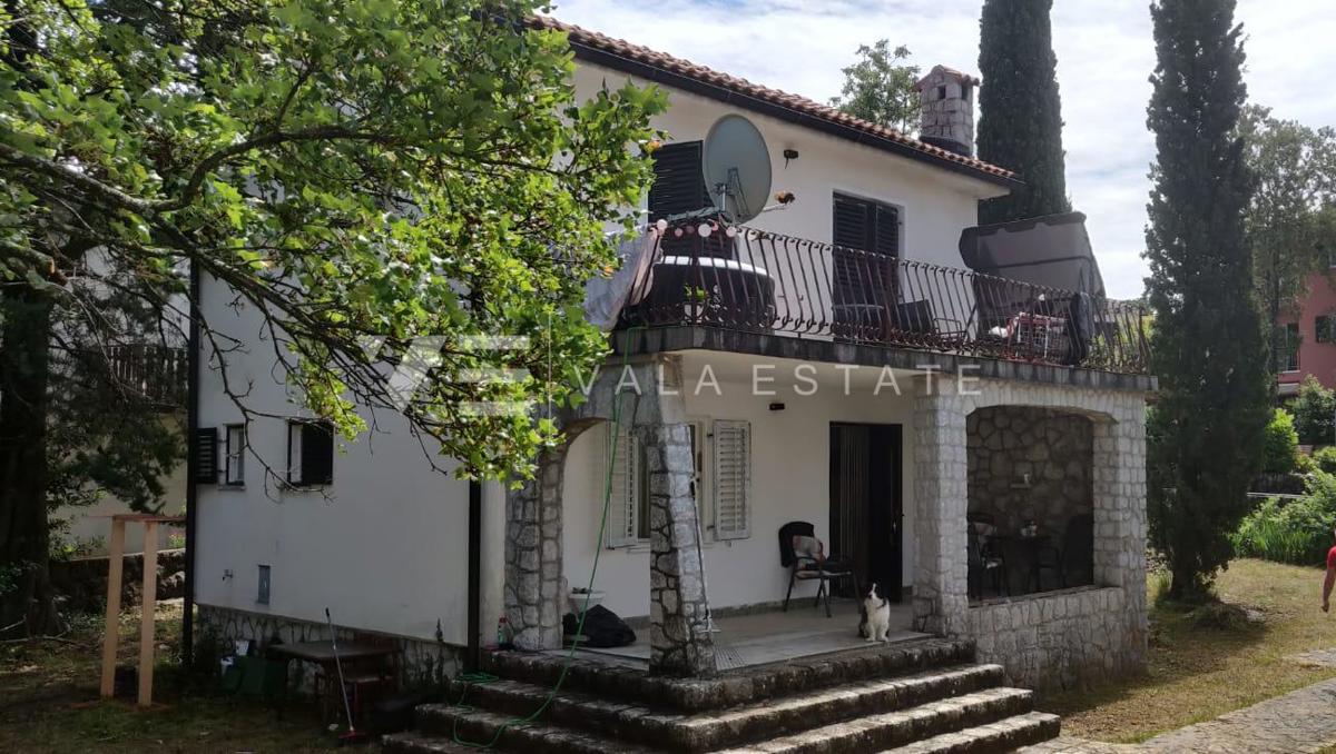 CASA INDIPENDENTE CON AMPIO GIARDINO VICINO AL MARE
