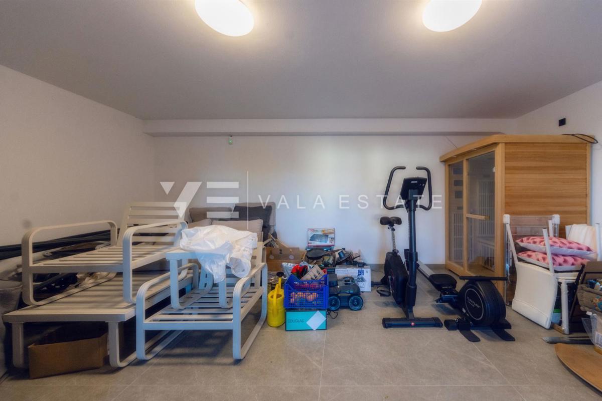 CASA MODERNA INDIPENDENTE CON PISCINA E VISTA MARE