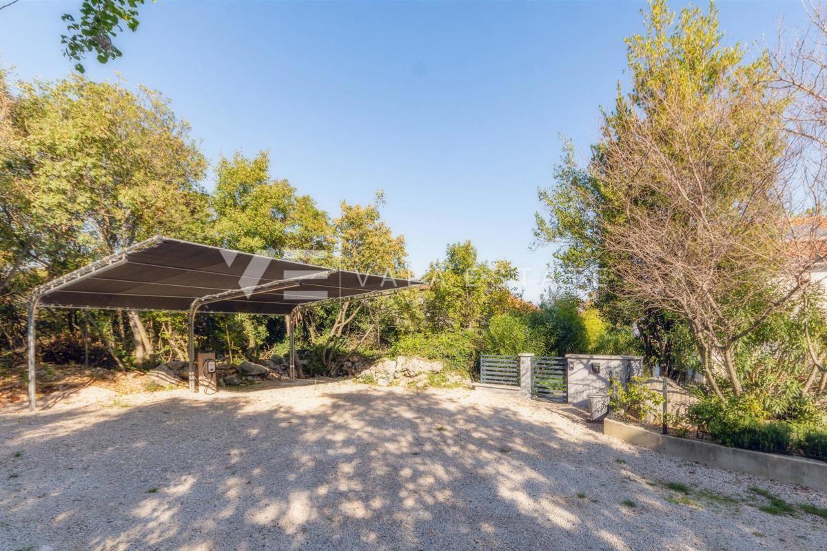 CASA MODERNA INDIPENDENTE CON PISCINA E VISTA MARE
