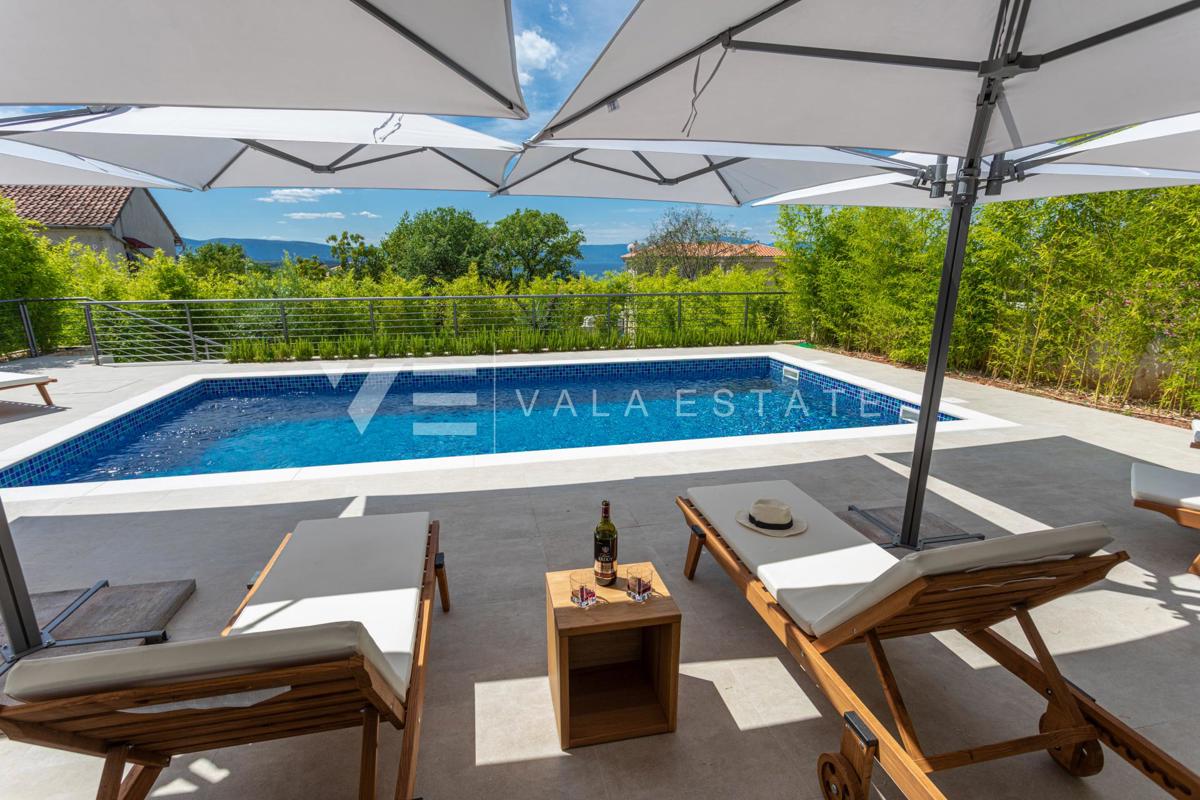 VILLA MODERNA INDIPENDENTE CON PISCINA E VISTA MARE