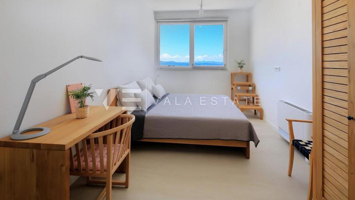 VILLA MODERNA INDIPENDENTE CON PISCINA E VISTA MARE