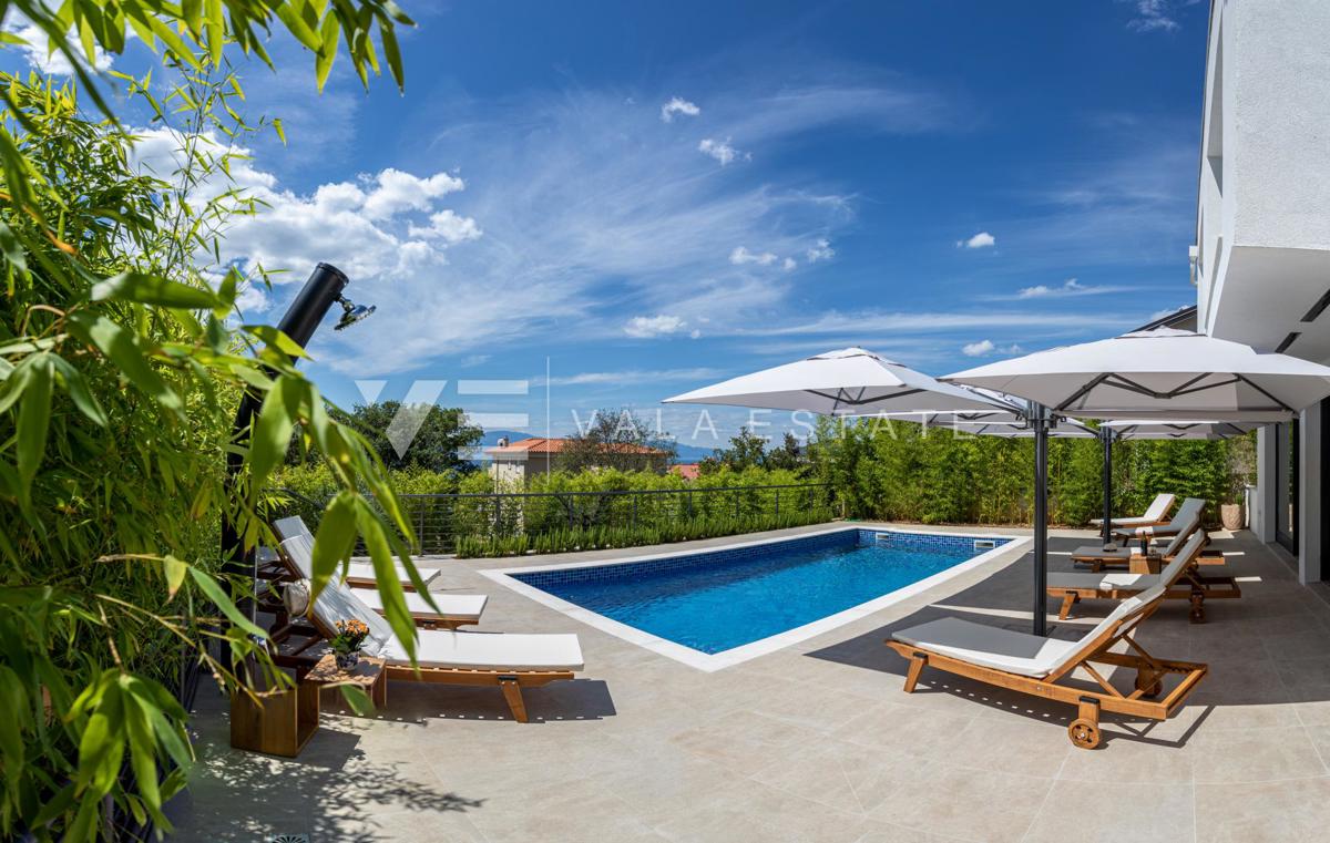 VILLA MODERNA INDIPENDENTE CON PISCINA E VISTA MARE