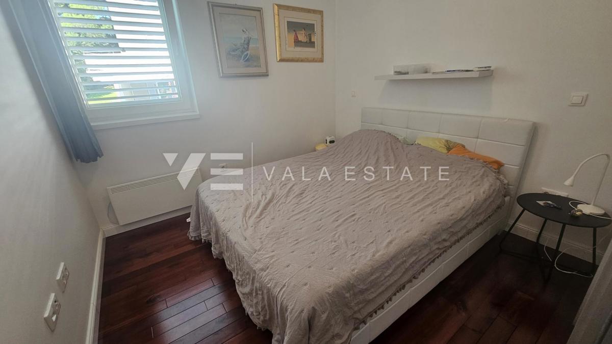 COMODO ATTICO VICINO ALLA SPIAGGIA E AL CENTRO