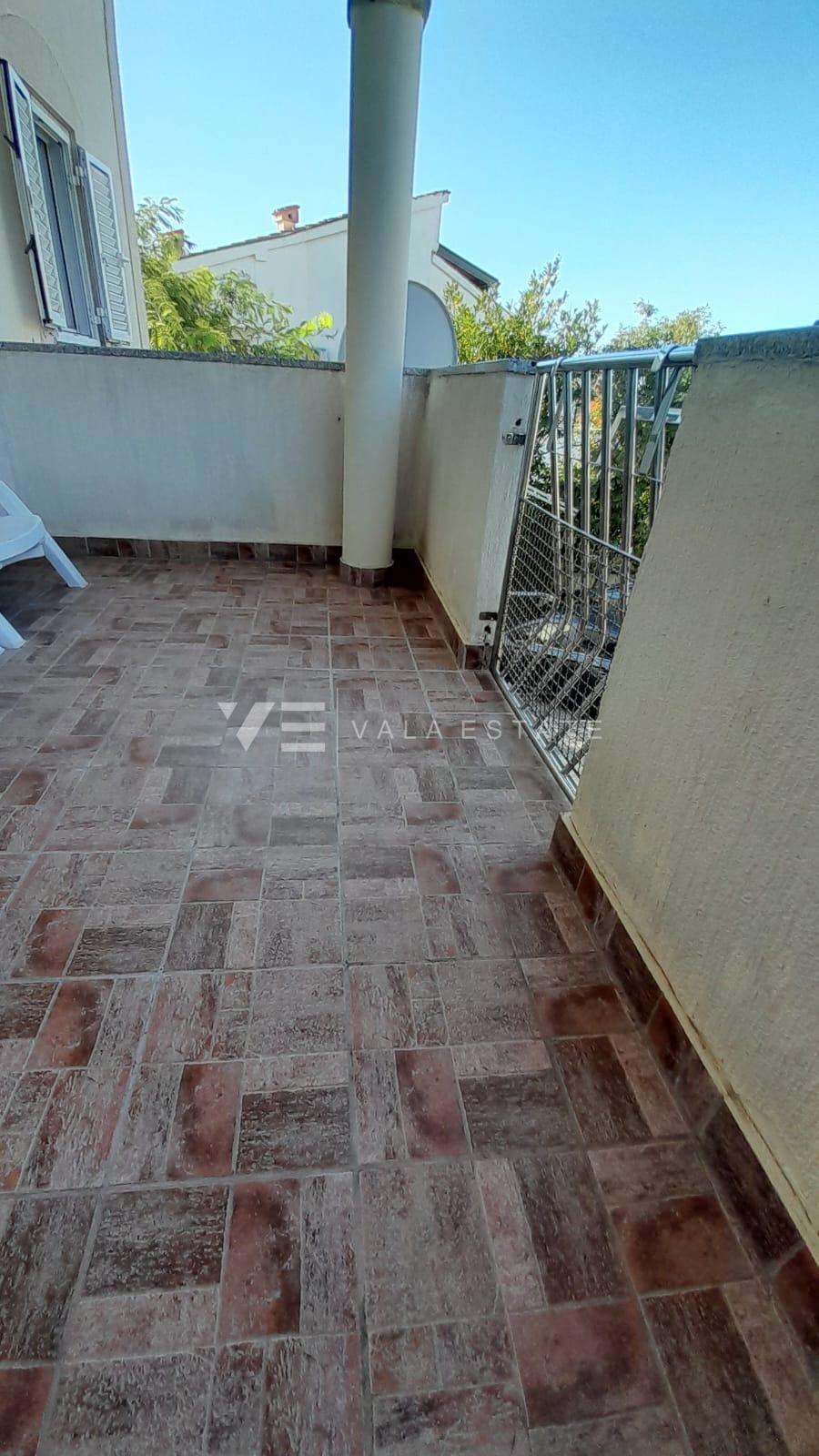 APPARTAMENTO ARREDATO VICINO AL MARE E AL CENTRO