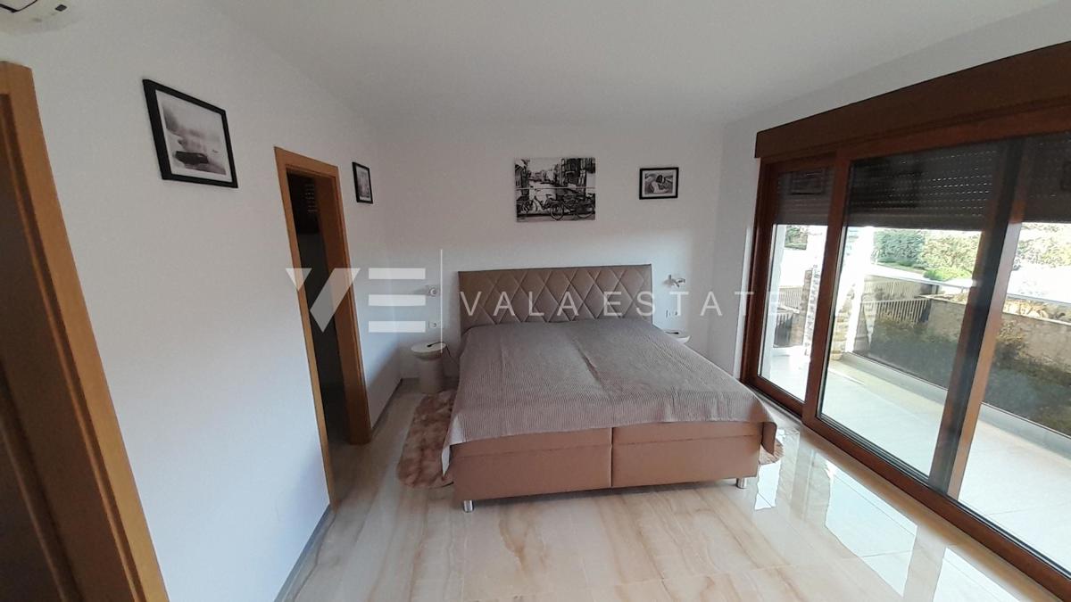 NUOVA CASA INDIPENDENTE CON PISCINA E VISTA MARE