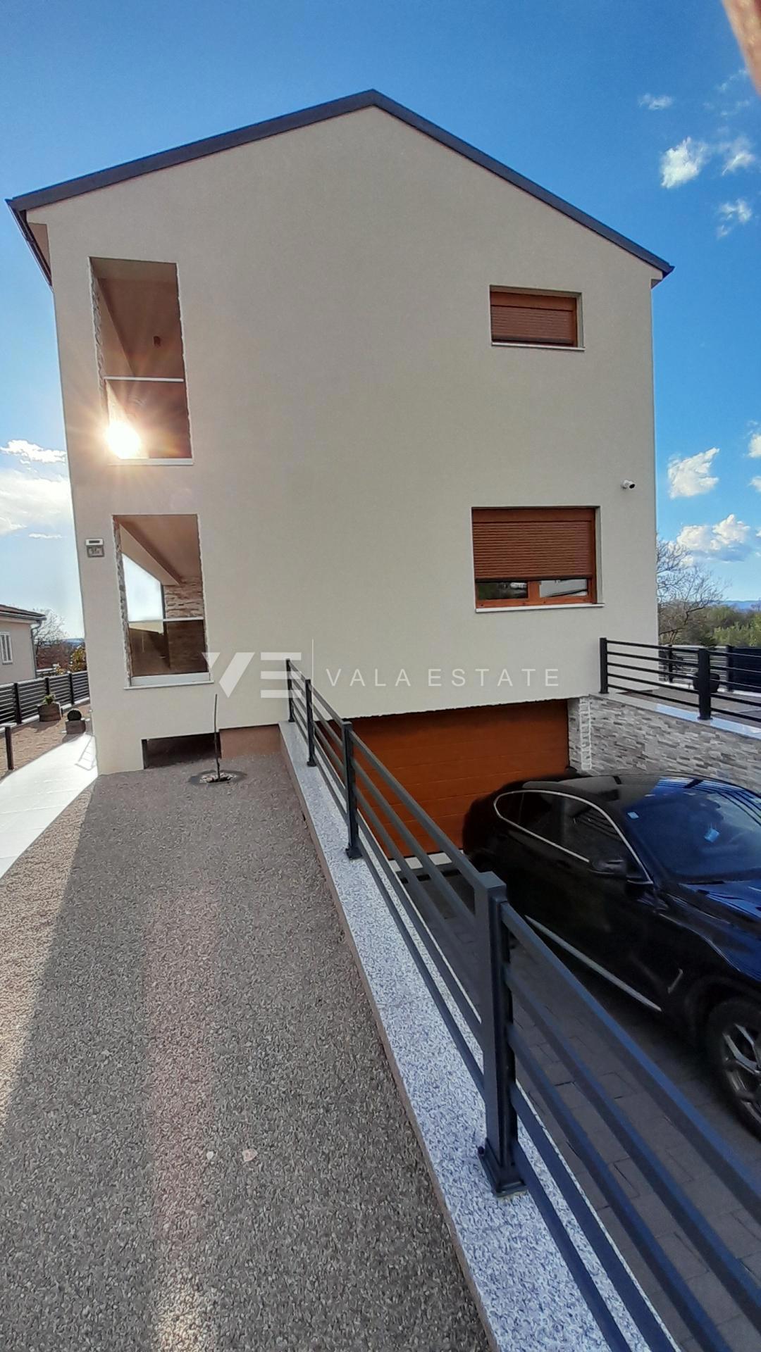 NUOVA CASA INDIPENDENTE CON PISCINA E VISTA MARE