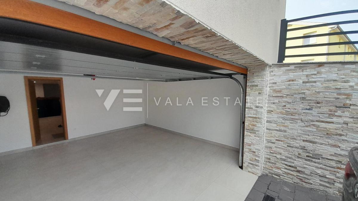 NUOVA CASA INDIPENDENTE CON PISCINA E VISTA MARE