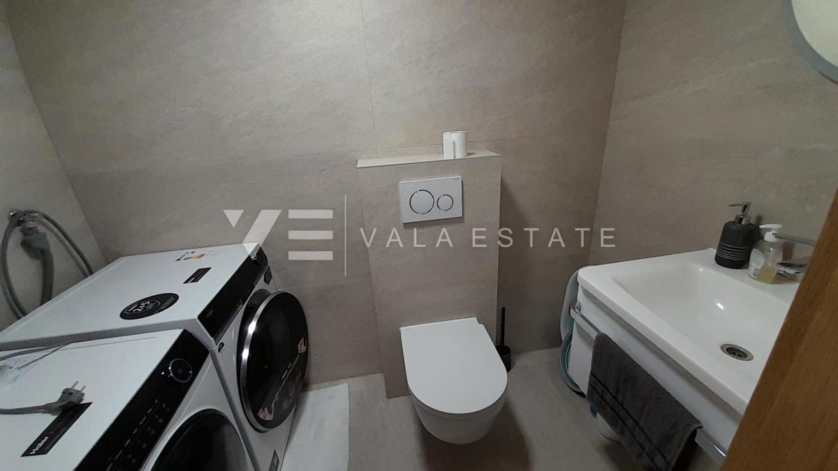 NUOVA CASA INDIPENDENTE CON PISCINA E VISTA MARE