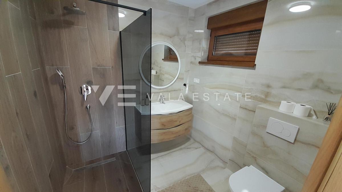 NUOVA CASA INDIPENDENTE CON PISCINA E VISTA MARE