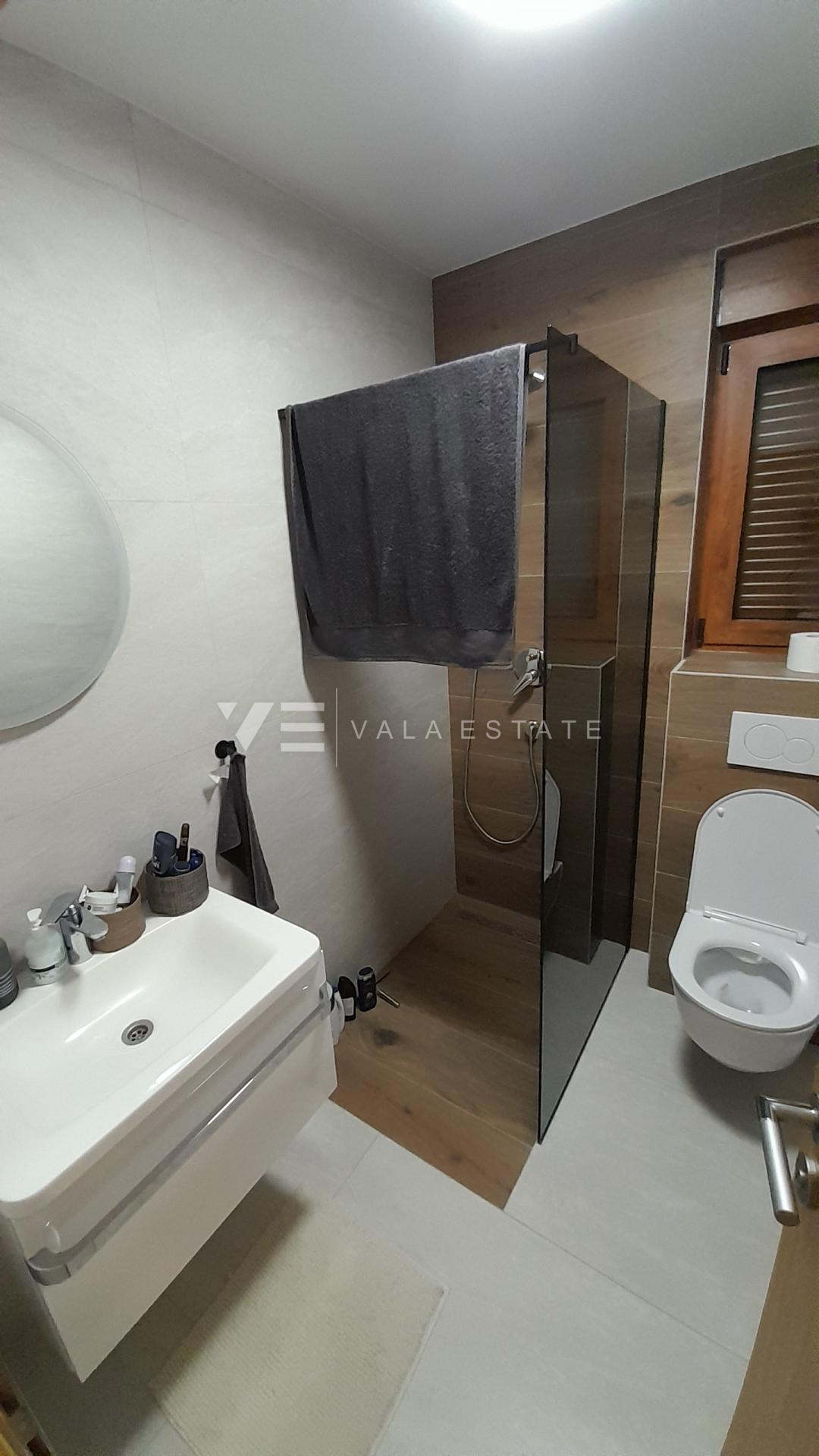 NUOVA CASA INDIPENDENTE CON PISCINA E VISTA MARE