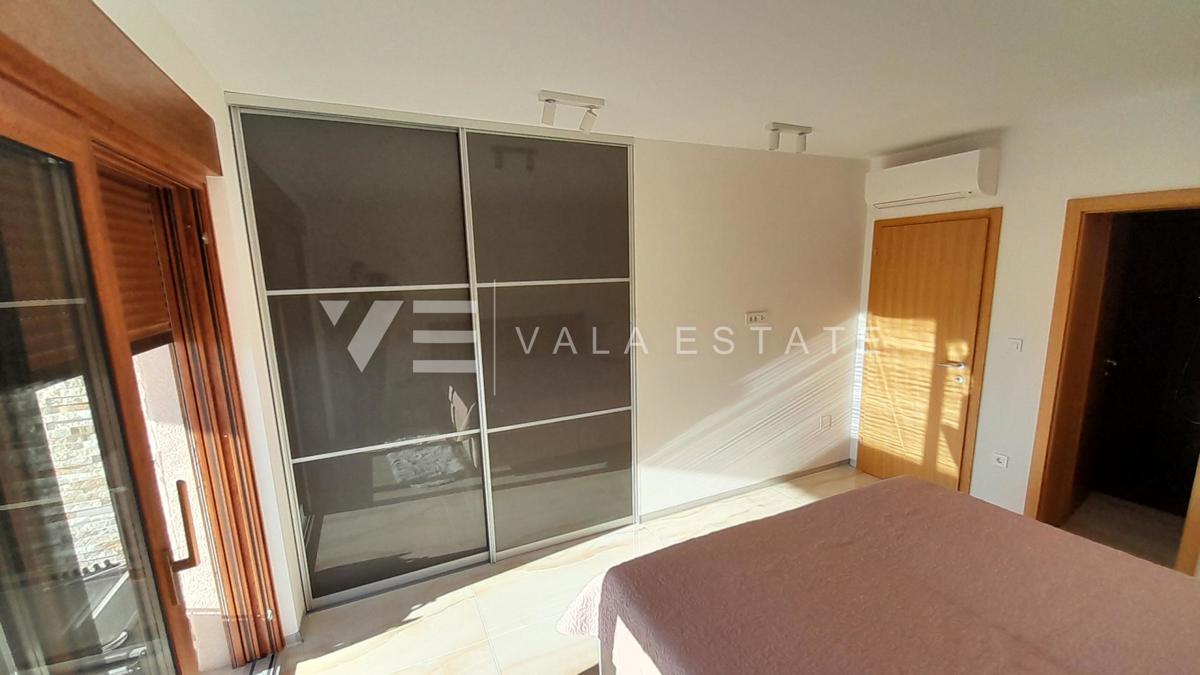 NUOVA CASA INDIPENDENTE CON PISCINA E VISTA MARE