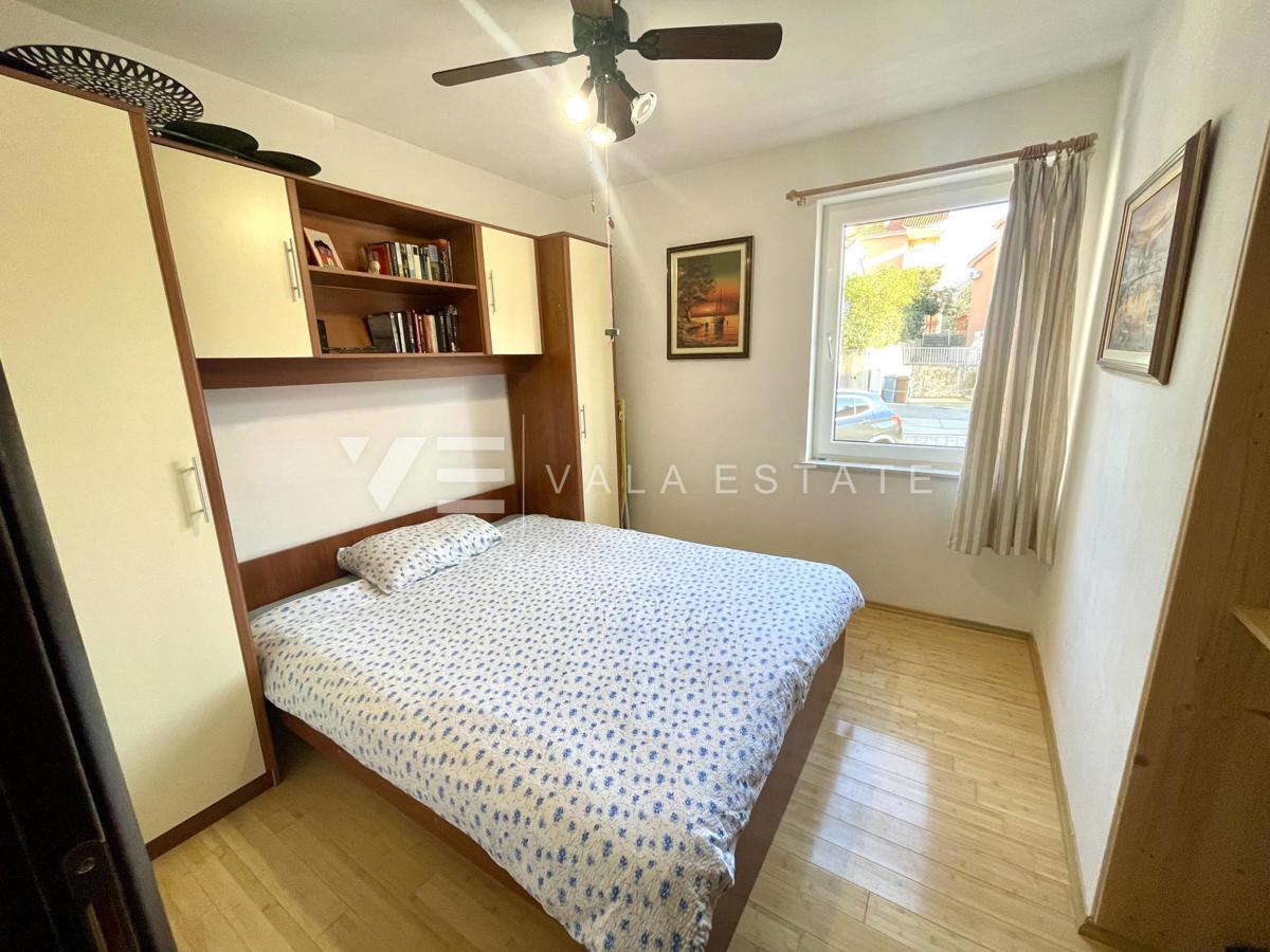 APPARTAMENTO CON DUE CAMERE DA LETTO E VISTA MARE IN UN'OTTIMA POSIZIONE