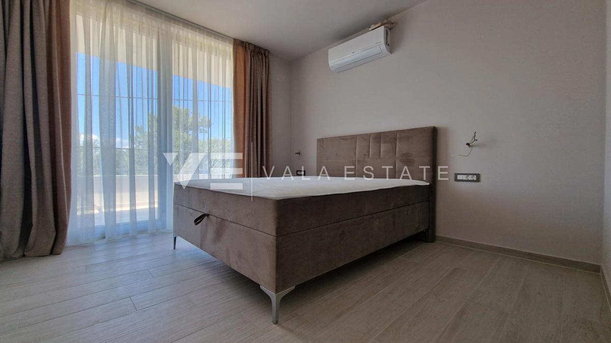 NUOVA VILLA INDIPENDENTE CON PISCINA E VISTA MARE