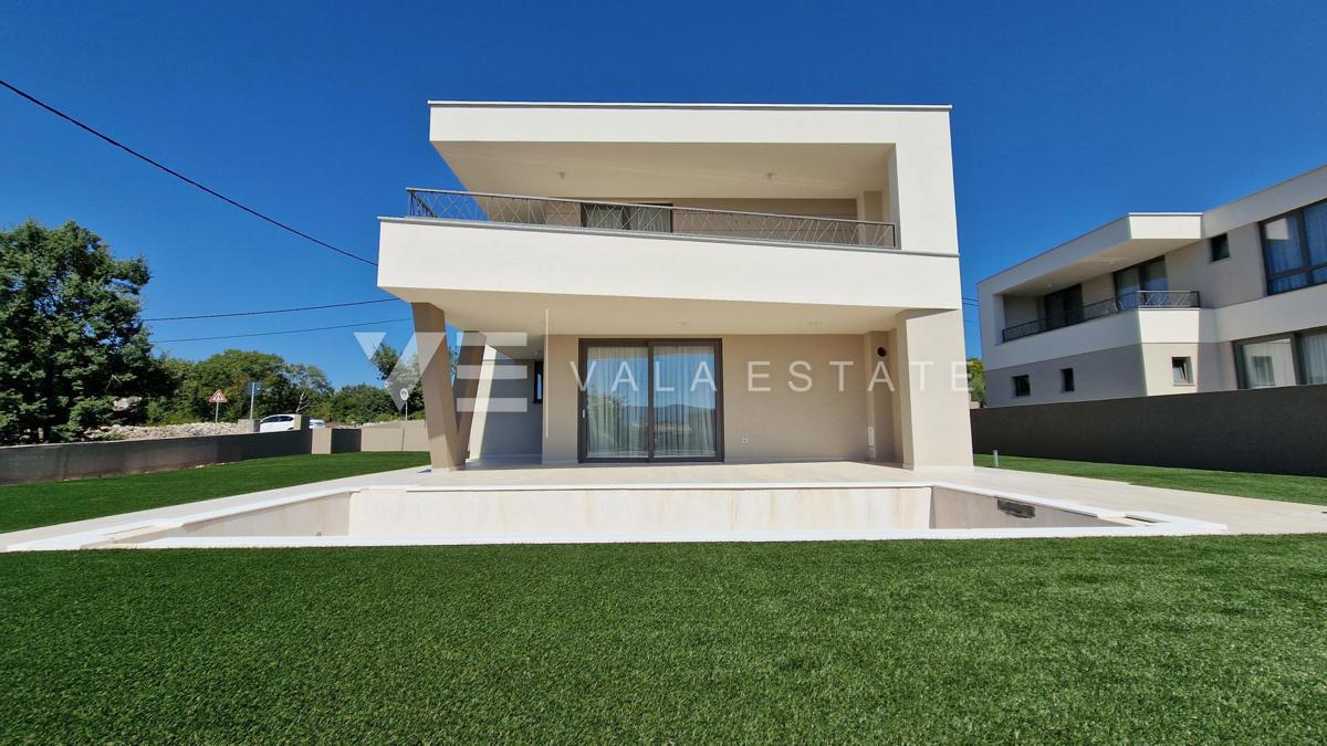NUOVA VILLA INDIPENDENTE CON PISCINA E VISTA MARE