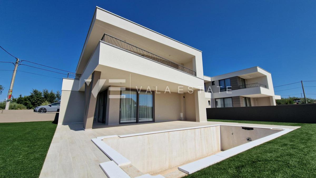 NUOVA VILLA INDIPENDENTE CON PISCINA E VISTA MARE