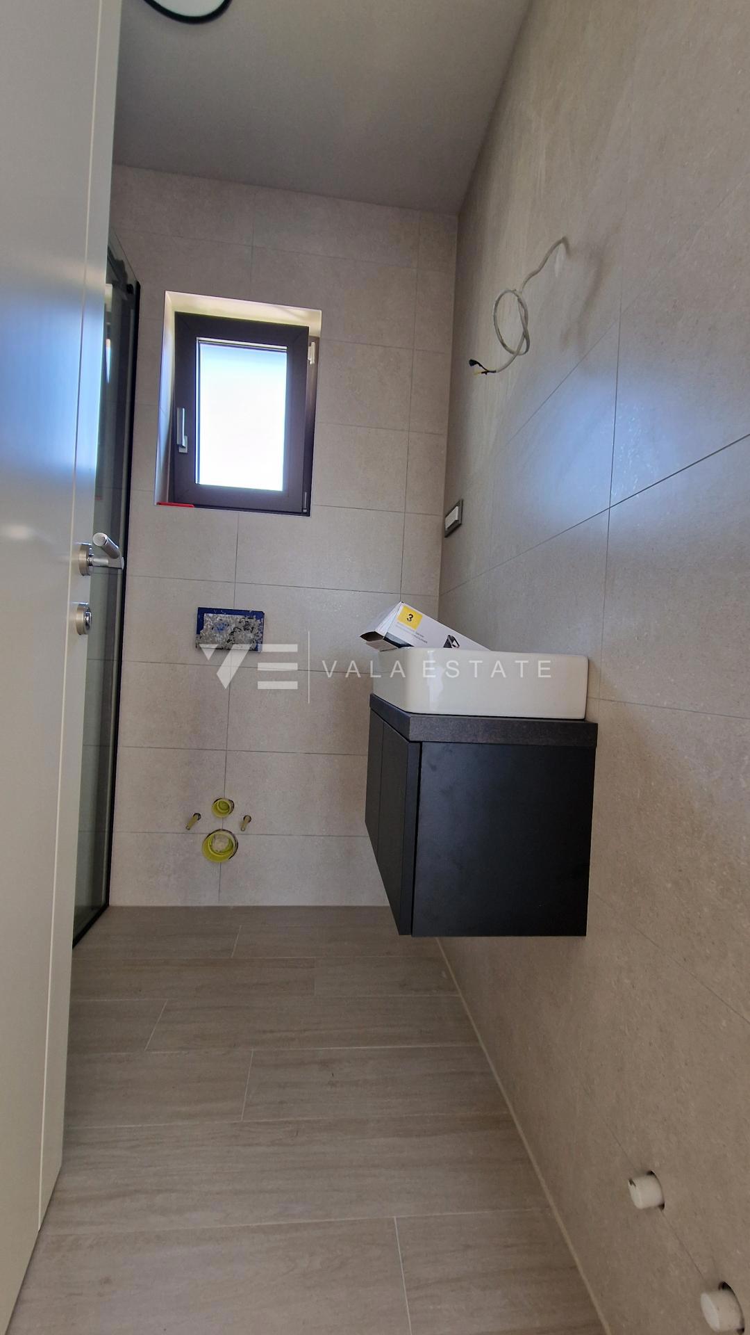 NUOVA VILLA INDIPENDENTE CON PISCINA E VISTA MARE