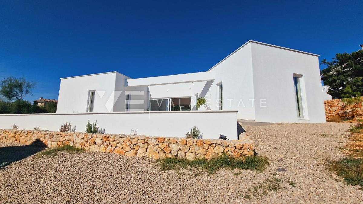 NUOVA VILLA MEDITERRANEA CON PISCINA E VISTA MARE