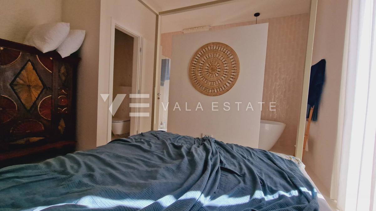 NUOVA VILLA MEDITERRANEA CON PISCINA E VISTA MARE