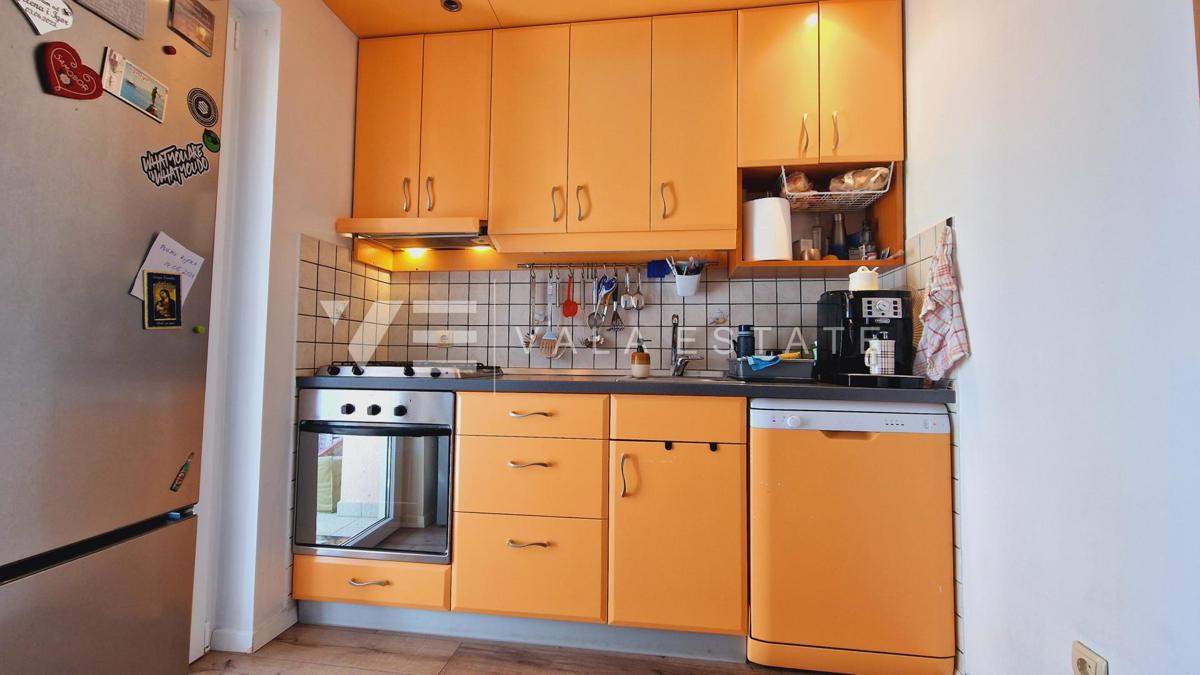 APPARTAMENTO BILOCALE NELLA CITTÀ DI KRK