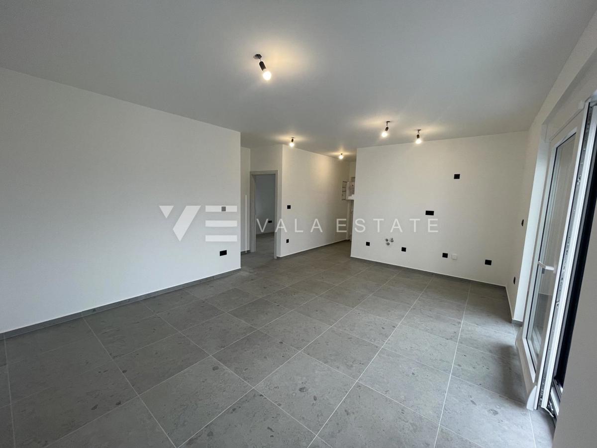 APPARTAMENTO IN POSIZIONE TRANQUILLA CON VISTA MARE