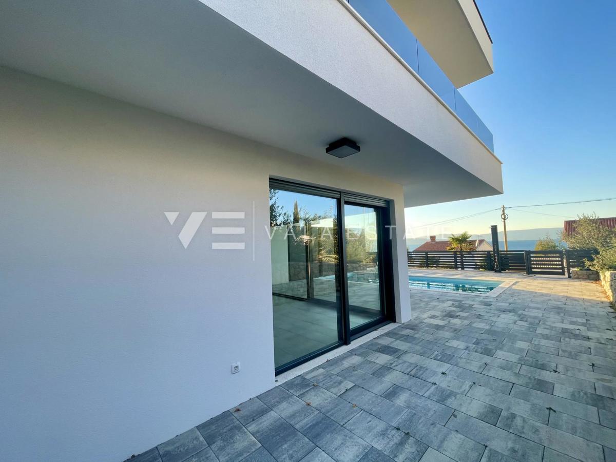LUSSUOSA NUOVA CASA DOPPIA CON VISTA MARE VICINO ALLA SPIAGGIA