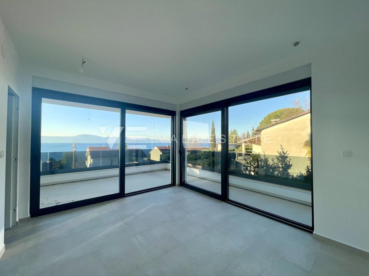LUSSUOSA NUOVA CASA DOPPIA CON VISTA MARE VICINO ALLA SPIAGGIA