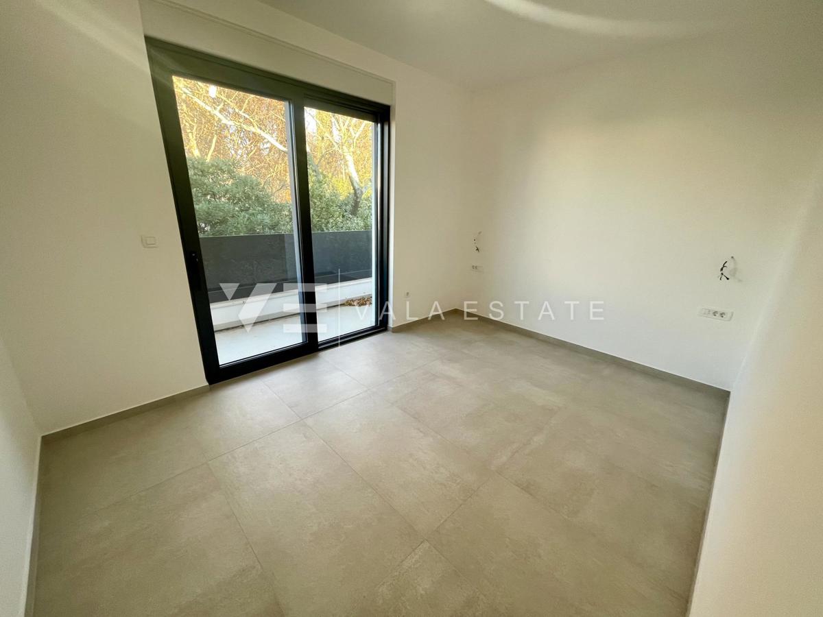 LUSSUOSA NUOVA CASA DOPPIA CON VISTA MARE VICINO ALLA SPIAGGIA
