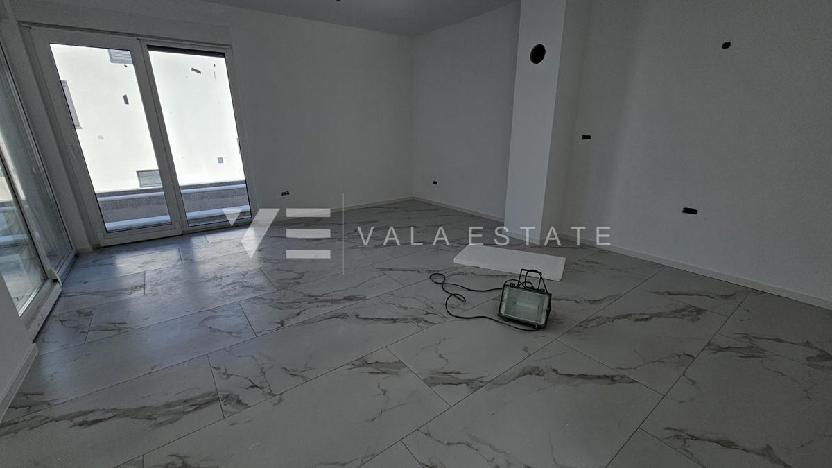 CASA DOPPIA MODERNA CON PISCINA E VISTA MARE