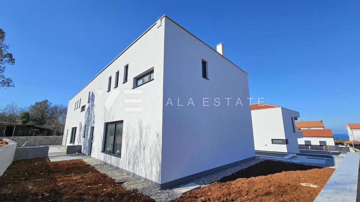 CASA DOPPIA MODERNA CON PISCINA E VISTA MARE