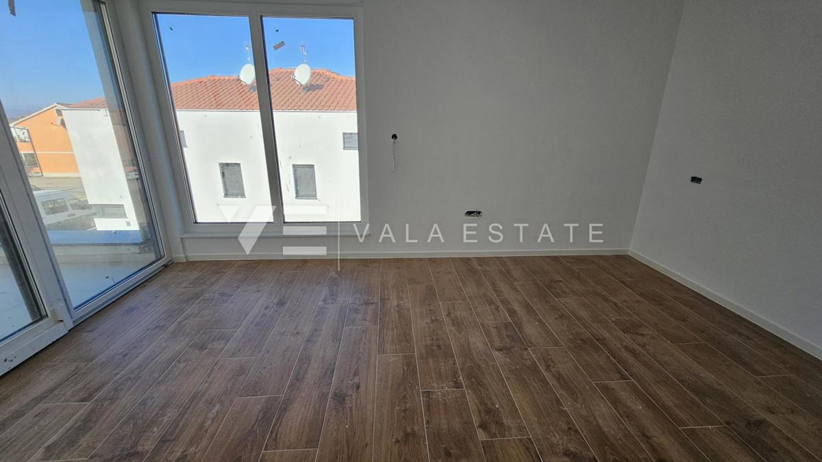 CASA DOPPIA MODERNA CON PISCINA E VISTA MARE