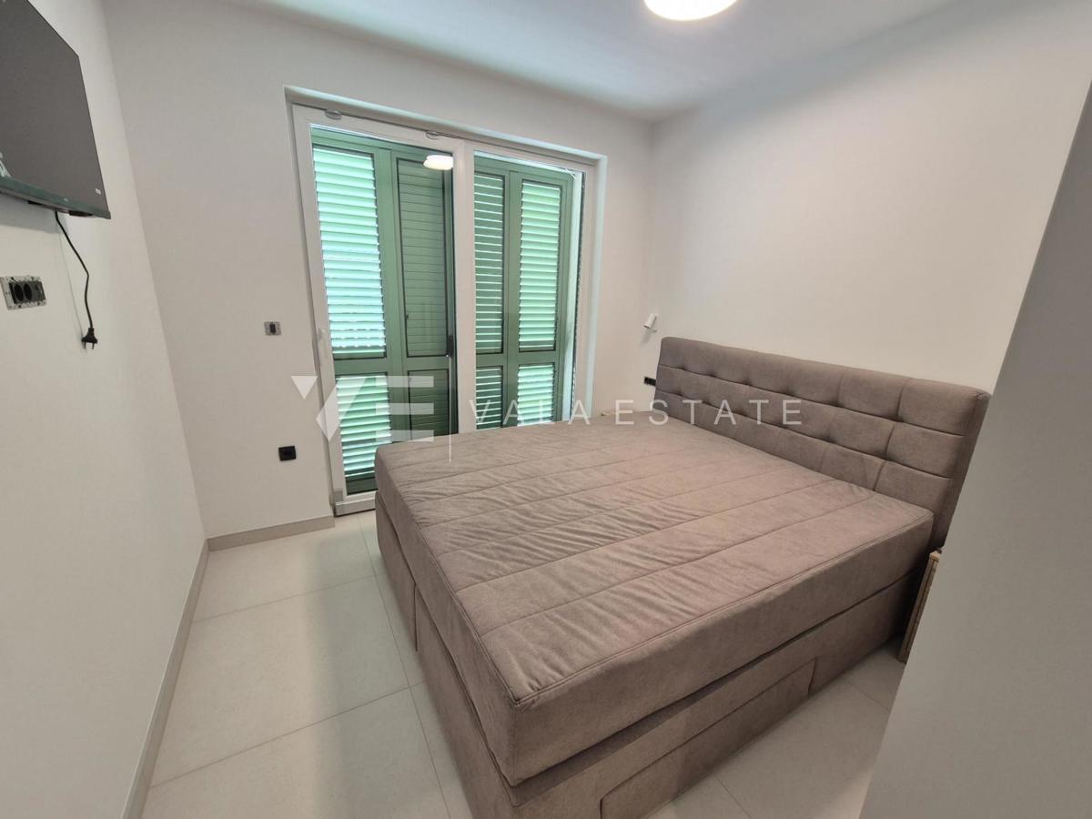 NUOVA CASA INDIPENDENTE CON PISCINA IN POSIZIONE TRANQUILLA