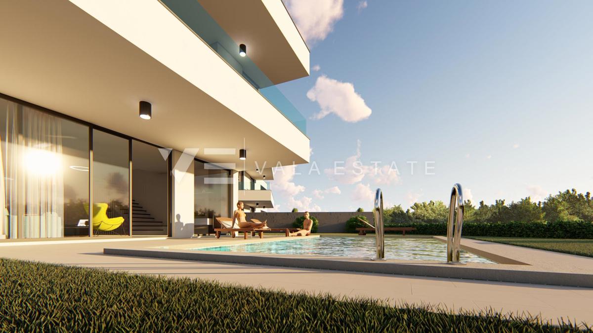 MODERNA CASA SEMINDIPENDENTE CON PISCINA