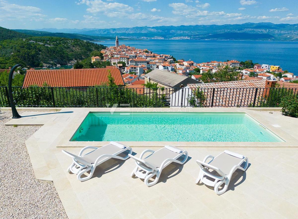  NUOVA VILLA URBANA CON PISCINA E VISTA MARE PANORAMICA