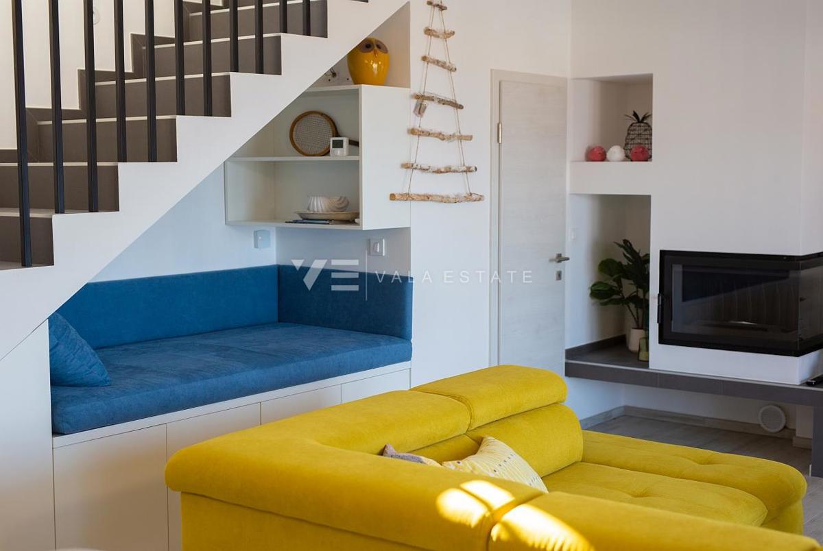  NUOVA VILLA URBANA CON PISCINA E VISTA MARE PANORAMICA