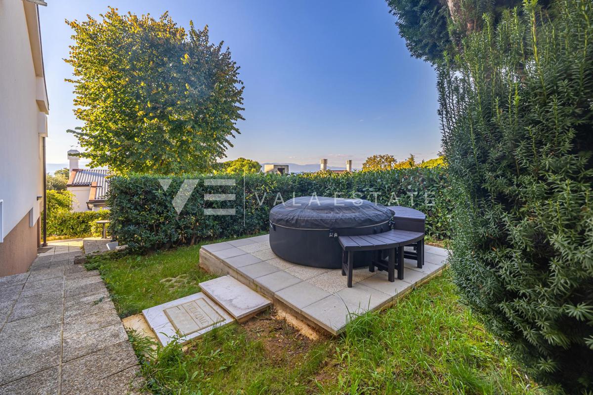 CASA AL PIANO TERRA CON GIARDINO A SOLI 400 M DAL MARE
