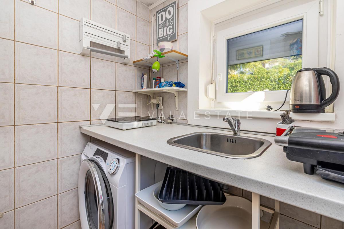 CASA AL PIANO TERRA CON GIARDINO A SOLI 400 M DAL MARE