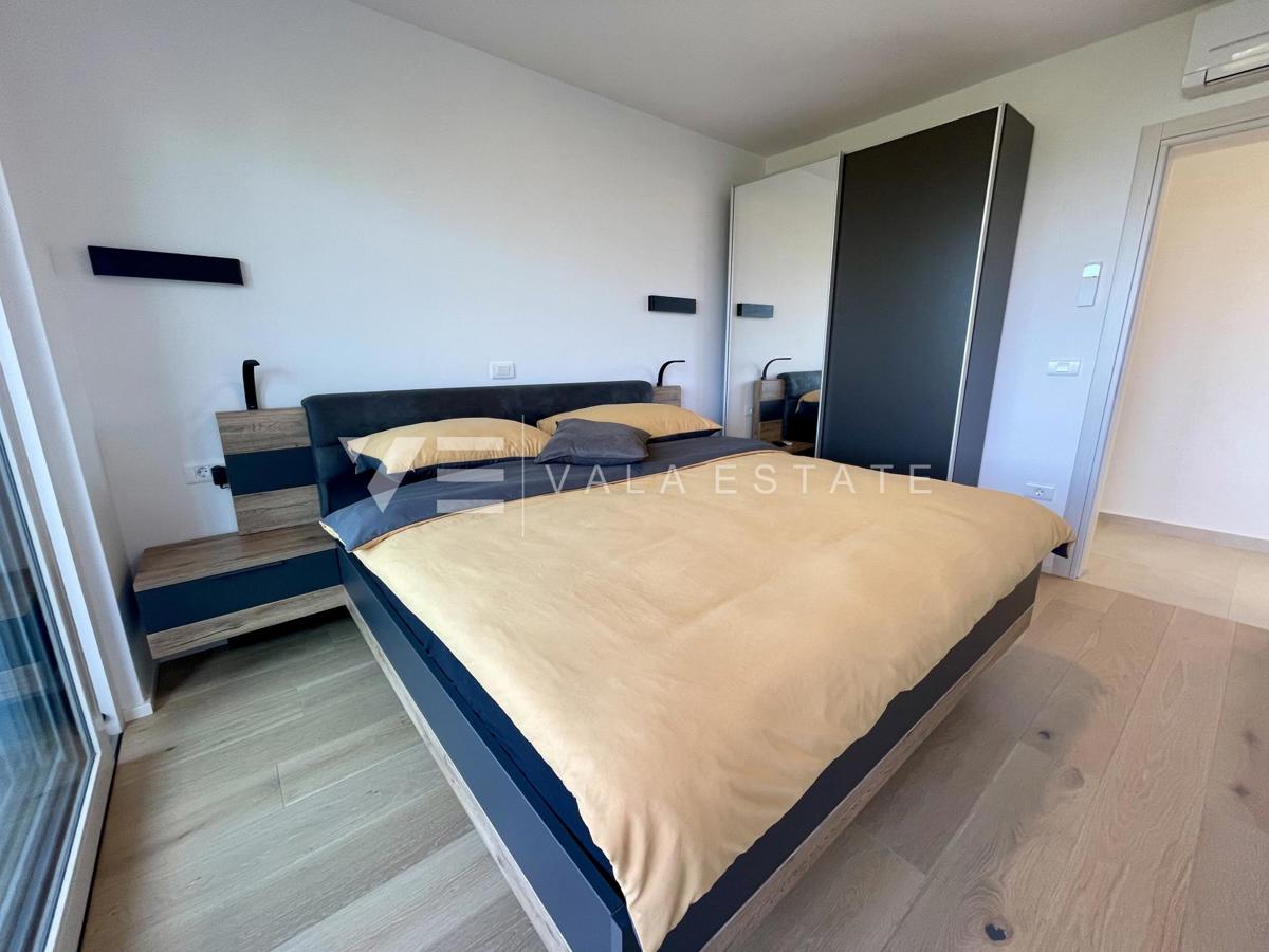 CONFORTEVOLE APPARTAMENTO CON VISTA MARE IN POSIZIONE ATTRAENTE