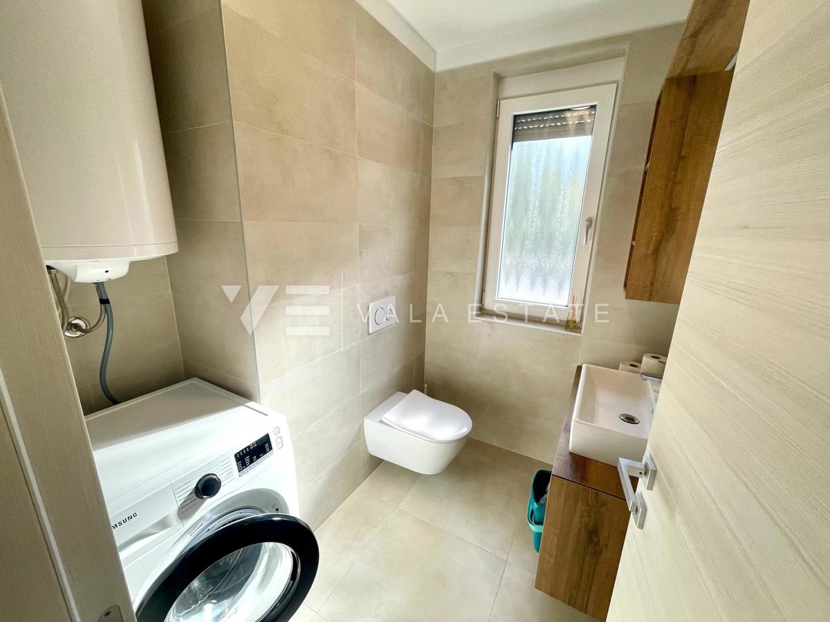 CONFORTEVOLE APPARTAMENTO CON VISTA MARE IN POSIZIONE ATTRAENTE