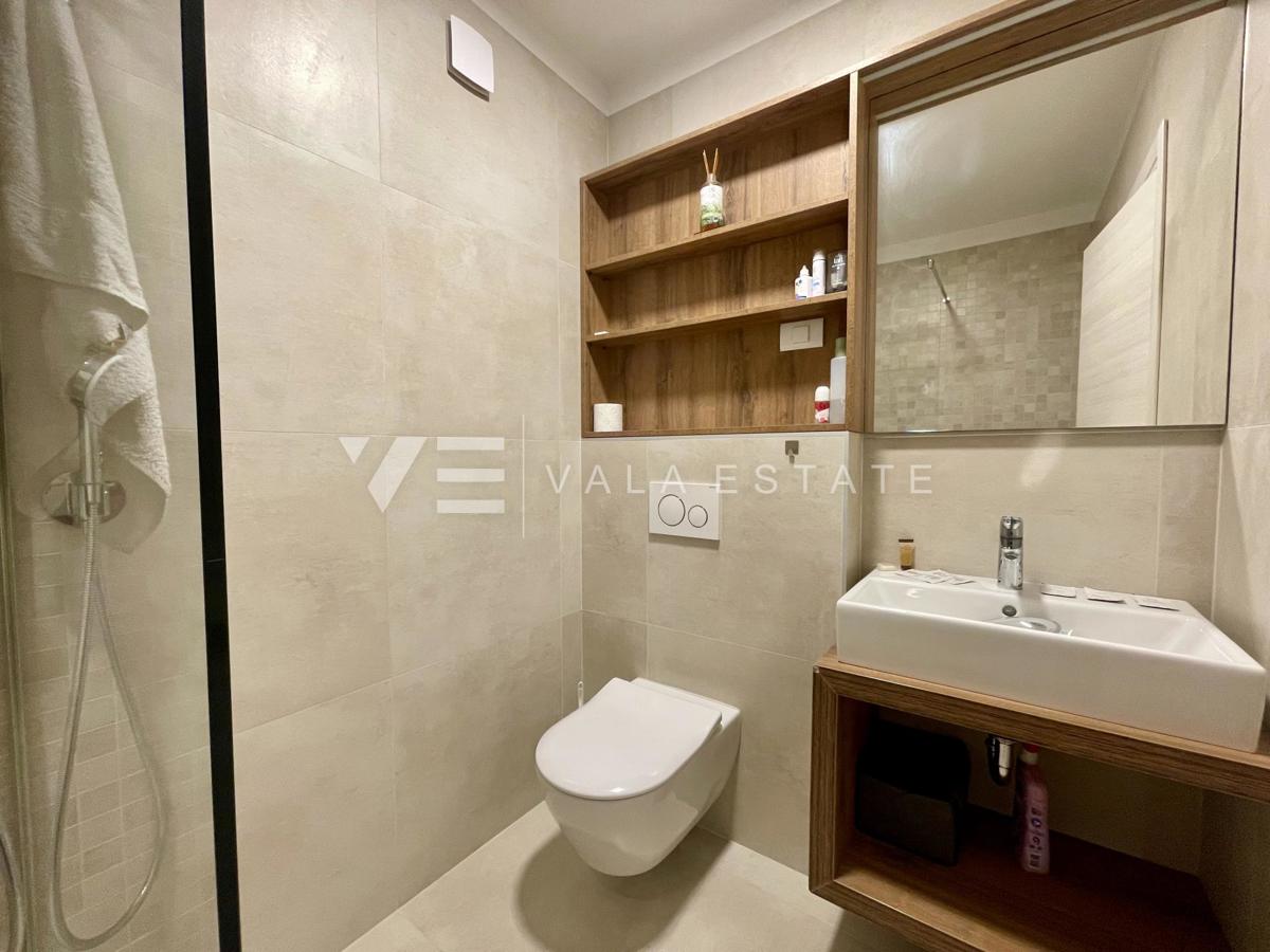 CONFORTEVOLE APPARTAMENTO CON VISTA MARE IN POSIZIONE ATTRAENTE