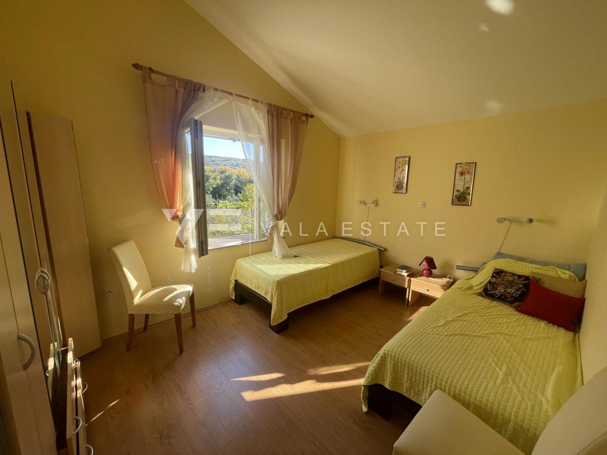 APPARTAMENTO CON VISTA MARE A SOLI 50 M DALLA SPIAGGIA