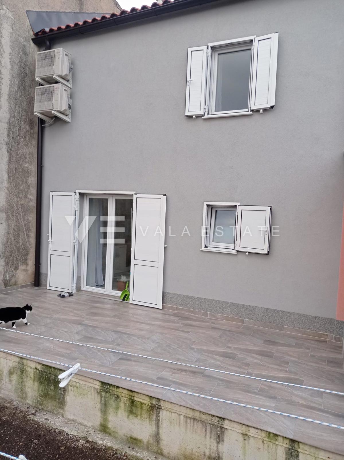 CASA IN PIETRA RISTRUTTURATA NEL CENTRO STORICO