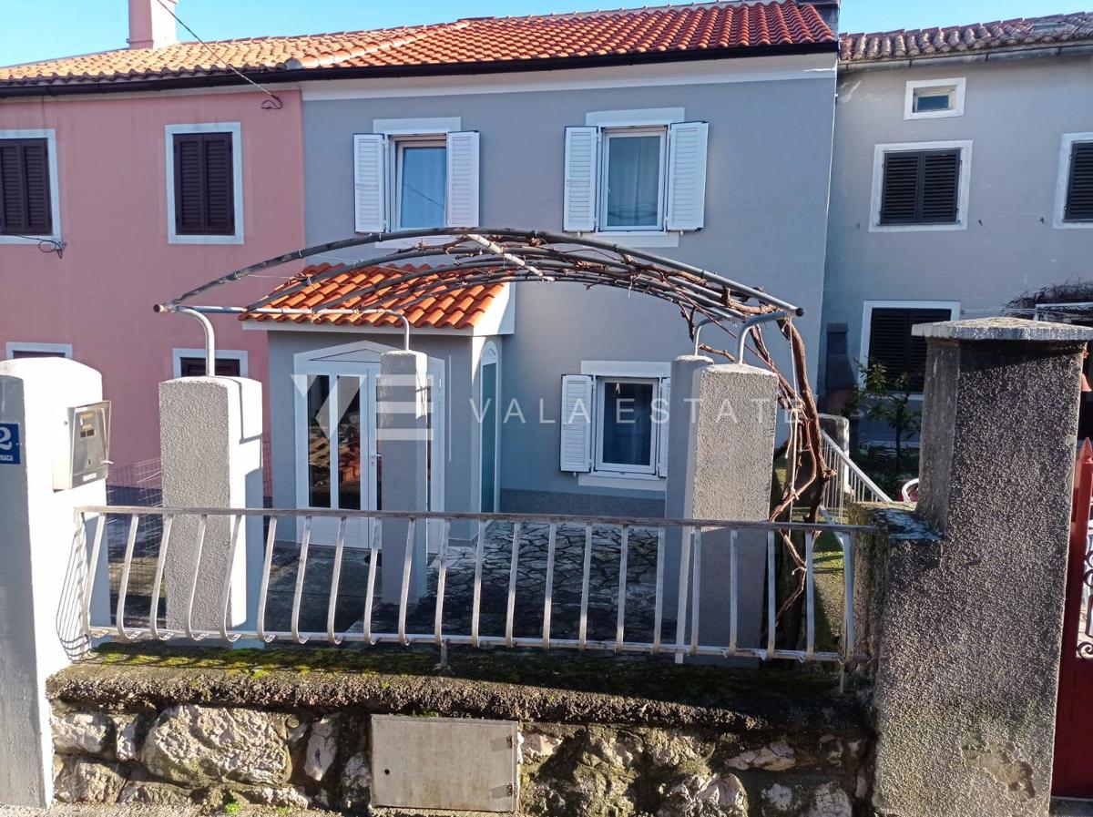 CASA IN PIETRA RISTRUTTURATA NEL CENTRO STORICO